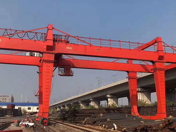 福建泉州30米集装箱龙门吊厂家出厂价销售